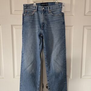 Abercrombie & Fitch Men's Classic Straight-Leg Jeans - Light Blue, Brand New